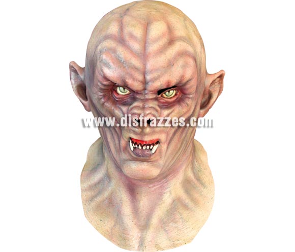 Máscara de Viktor para Halloween. Alta calidad. Fabricada en látex artesanalmente por una empresa que hace efectos especiales para Hollywood. Máscara de cabeza entera. Máscara de Vampiro. Máscara o Careta de Halloween ideal para ir de Fiesta la Noche de las Brujas a Pubs, Discotecas, Casas particulares o Restaurantes y ayudar a crear un ambiente terrorífico y tenebroso en la Fiesta de Halloween.
¡¡Compra tu careta o tu máscara para Halloween en nuestra tienda de disfraces, será divertido!!
