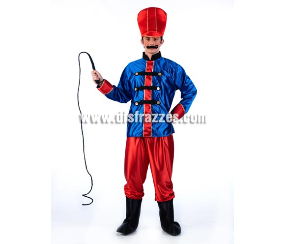 Disfraz de Domador de Circo para hombre. Incluye gorro, camisa, pantalón y cubrebotas. Bigote y látigo NO incluidos, podrás verlos en la sección de Complementos. Disponible en varias tallas. Ideal para Grupos y Comparsas.