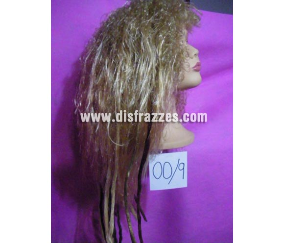 Peluca de punky con rastas. Muy buena calidad. Fabricada en España. Talla universal. La imagen no es buena pero te aseguramos que  el artículo es de muy buena calidad.