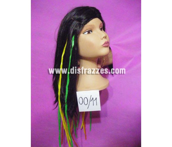 Peluca melena lisa larga con rastas multicolor. Muy buena calidad. Fabricada en España. Talla universal. La imagen no es buena pero te aseguramos que  el artículo es de muy buena calidad.
