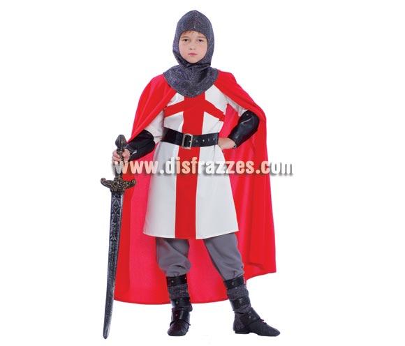 Disfraz de Caballero Cruzado para niños. Talla de 4 a 6 años. Incluye capucha, túnica, capa, cinturón y botas. Espada NO incluida podrás verla en la sección de Complementos. Disfraz de Templario para niño perfecto para Fiestas y Ferias Medievales.