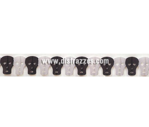 Guirnalda Esqueleto Blanco/Negro de 3 mts. para Halloween barata. Artículo muy apropiado para decoración de Halloween en Discotecas, Pub's, Restaurantes, Colegios y Casas particulares y así crear un ambiente terrorífico y tenebroso típico de la Fiesta de Halloween cada vez más seguida por todos.
¡¡Compra la decoración para Halloween en nuestra tienda de disfraces, será divertido!!
