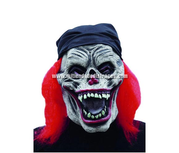 Máscara de Calavera con el pelo rojo.