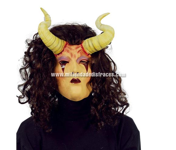 Máscara con Cuernos y pelo.