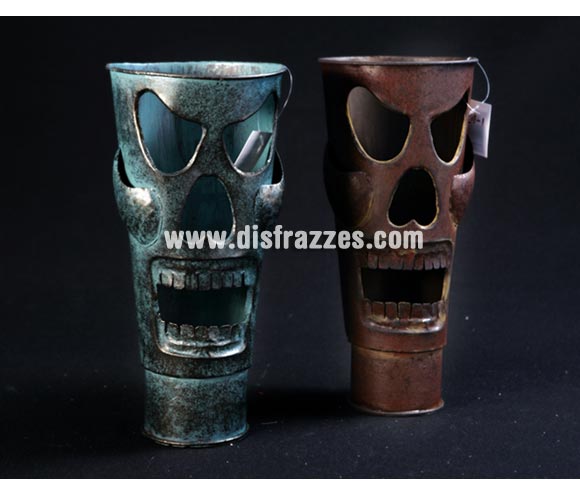 Florero Calavera Azteca de 34x16x16 cm. para Halloween. Dos modelos surtidos, precio por unidad. Artículo muy apropiado para decoración de Halloween en Discotecas, Pub's, Restaurantes, Colegios y Casas particulares y así crear un ambiente terrorífico y tenebroso típico de la Fiesta de Halloween cada vez más seguida por todos.
¡¡Compra la decoración para Halloween en nuestra tienda de disfraces, será divertido!!

