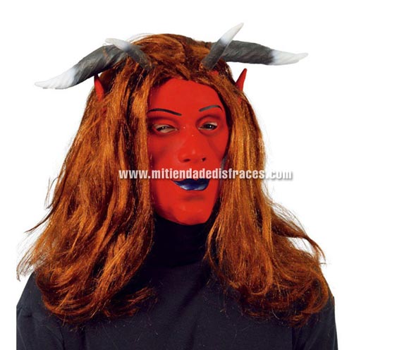 Máscara de demonio con pelo y cuernos.