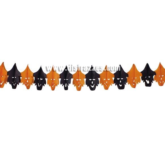 Guirnalda fantasía de Brujas naranja y negra de 20 x 400 cm. para Halloween. Artículo muy apropiado para decoración de Halloween en Discotecas, Pub's, Restaurantes, Colegios y Casas particulares y así crear un ambiente terrorífico y tenebroso típico de la Fiesta de Halloween cada vez más seguida por todos.
¡¡Cómpranos la decoración para Halloween, será divertido!!