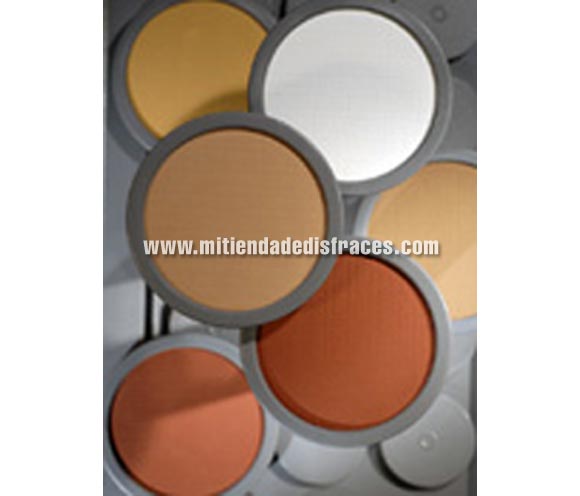 Maquillaje Cake Make-up es un maquillaje que da un efecto mate. Se usa como maquillaje cosmético para televisión, películas y fotografía y además se utiliza para teatro tanto en gran escala como pequeña. Cake Make-up es ideal para maquillar grandes áreas del cuerpo, por ejemplo, en ballet, pintura del cuerpo o para pintar a alguien de negro como en el caso del Zwarte Piet; también se puede utilizar como base para pintar, en combinación con el Water Make-up (maquillaje al agua) , ya sea Pure o Flourescent. Cake Make-up está disponible en cajas de 35 gramos.  
Colores
Cake Make-up cuenta con una gran gama de colores: negro, blanco, color hueso, gris y también una gran gama de sombras para la piel, tanto para piel clara como para piel oscura. Cake Make-up no existe en colores brillantes.