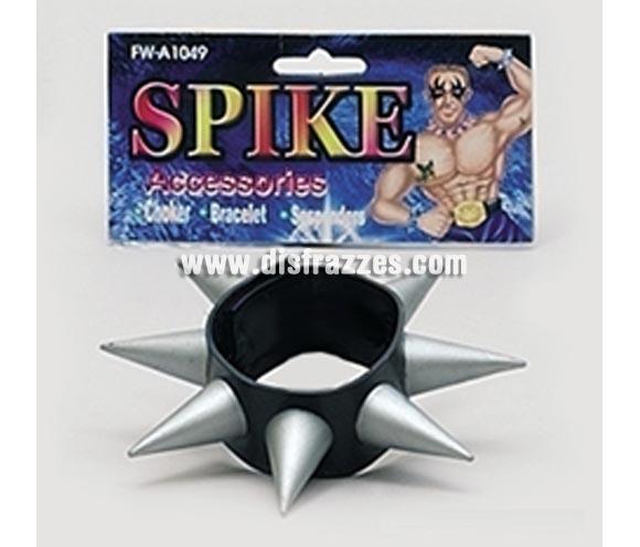Pulsera Punk. En material flexible.
