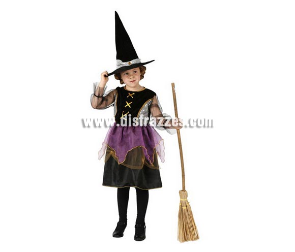 Disfraz de Bruja o Brujilla infantil para Halloween barato. Talla de 3 a 4 años. Escoba NO incluida, podrás verla en la sección de Complementos de Halloween. Éste disfraz de Halloween es ideal para celebrar la Fiesta de la Noche de las Brujas en Pub's, Discotecas, Casas particulares,  Restaurantes o Colegios y ayudar a crear un ambiente terrorífico y tenebroso indispensable para la Noche de Halloween la cual se celebra la víspera de Todos los Santos.
¡¡Compra tu disfraz para Halloween en nuestra tienda de disfraces, será divertido!!
