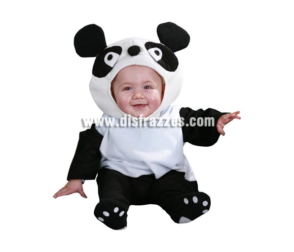 Disfraz barato de Oso Panda bebé para Carnaval. Talla de 6 a 12 meses. Incluye mono y capucha. No me digas que no estaría gracioso tu bebé con éste disfraz. Éste disfraz de Carnaval es ideal para divertirse en las Fiestas de Carnavales tan divertidas y estrambóticas como siempre y que cada vez se celebran en más Pueblos, Villas  y Ciudades, tanto en la calle como en Pubs, Discotecas, Casas particulares, Restaurantes o Colegios y disfrazándote con un traje de Carnaval ayudarás a crear ese ambiente Carnavalesco, tan divertido, multicolor y variopinto que a todos nos fascina y nos divierte.
¡¡Compra tu disfraz para Carnaval en nuestra tienda de disfraces, será divertido!!
