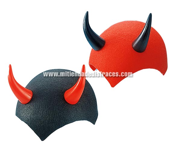Gorra Diablo 2 colores surtidos. Precio por unidad, se venden por separado.