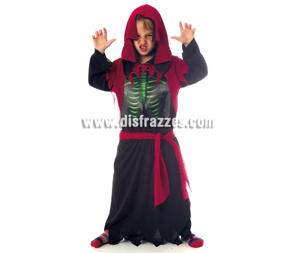 Disfraz de Esqueleto Holográfico intantil para Halloween. Talla de 8 a 10 años. Incluye túnica con capucha, pecho holográfico y cinturón. Éste disfraz de Halloween es ideal para celebrar la Fiesta de la Noche de las Brujas cada vez más arraigada en nuestro País en Pub's, Discotecas, Casas particulares,  Restaurantes o Colegios y ayudar a crear un ambiente terrorífico y tenebroso indispensable para la Noche de Halloween la cual se celebra la víspera de Todos los Santos.
¡¡Compra tu disfraz para Halloween en nuestra tienda de disfraces, será divertido!!
