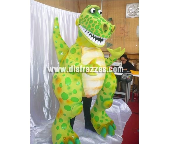 Disfraz de Mascota Publicitaria Rex. Realizamos todo tipo de mascotas publicitarias adaptándonos a sus necesidades para Empresas, Centros Comerciales, Parques de Atracciones, Ayuntamientos, Empresas de Eventos, Empresas de publicidad, Grupos de Animación, etc. etc. Tiempo de fabricación 1 mes aproximadamente. El precio de los portes de ésta mascota es de 50 euros dado el volumen que tiene el paquete. Para el encargo de su mascota, debe contactar con nosotros por teléfono o email. ¡¡Confia en nosotros para la realización o confección de todos tus Disfraces Publicitarios, será divertido!! 